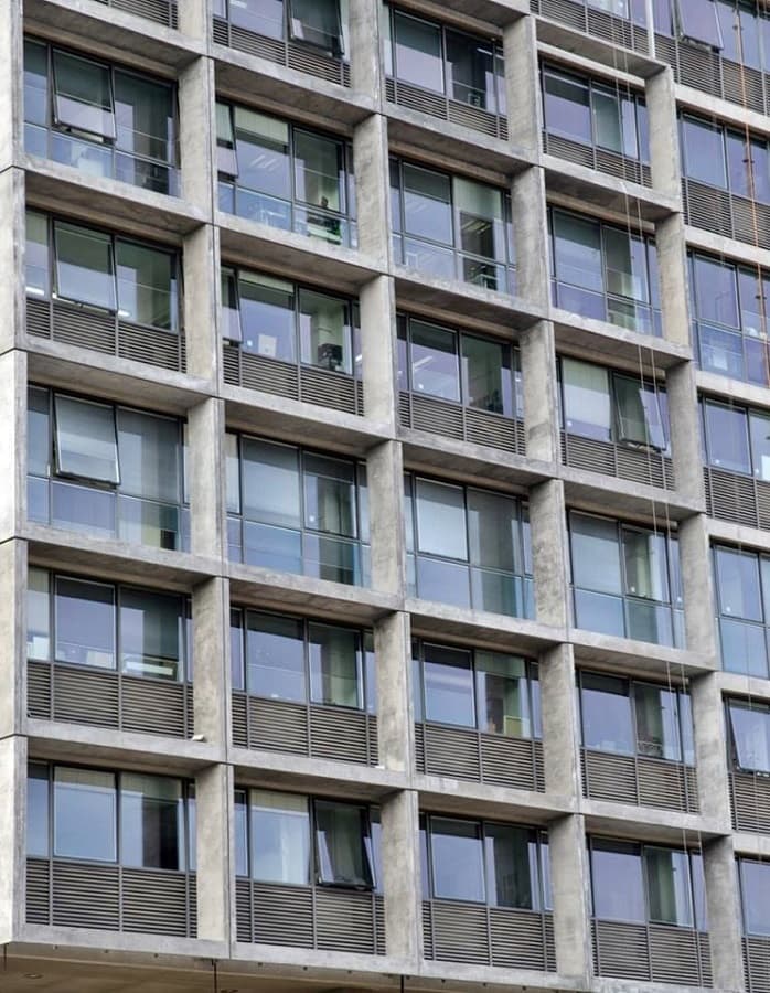 מסגרות חלון מבטון אדריכלי