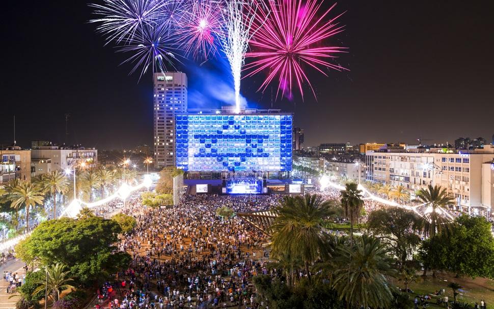 שחזור של מערכת ההצללה בחזית המבנה הפונה לכיכר רבין