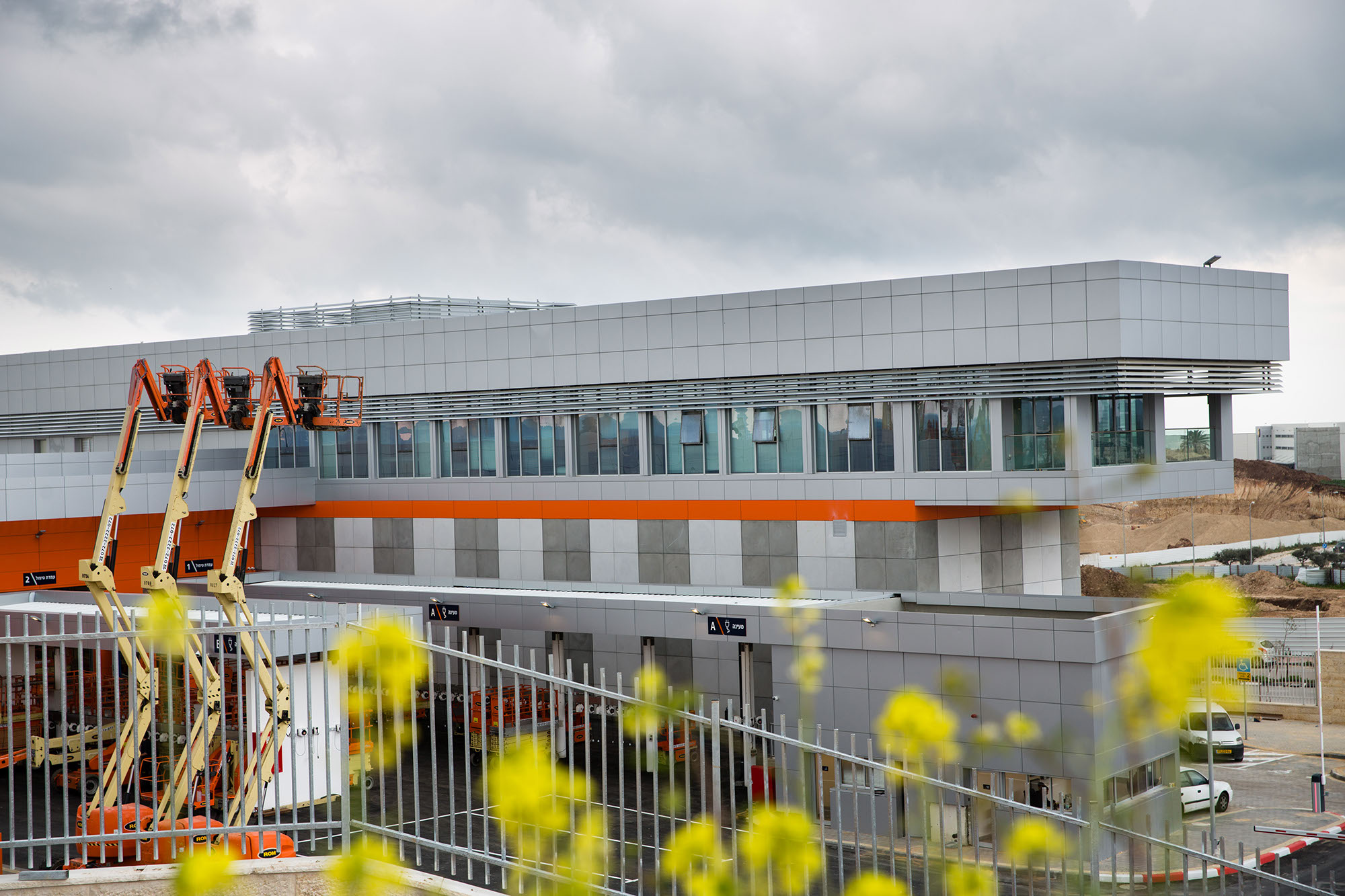 פרויקט חיפוי קירות חיצוניים